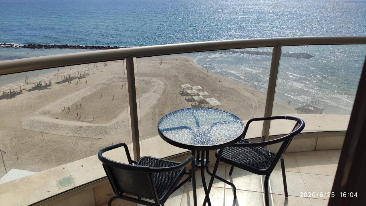 Almogim- Almog Building Haifa Kültér fotó