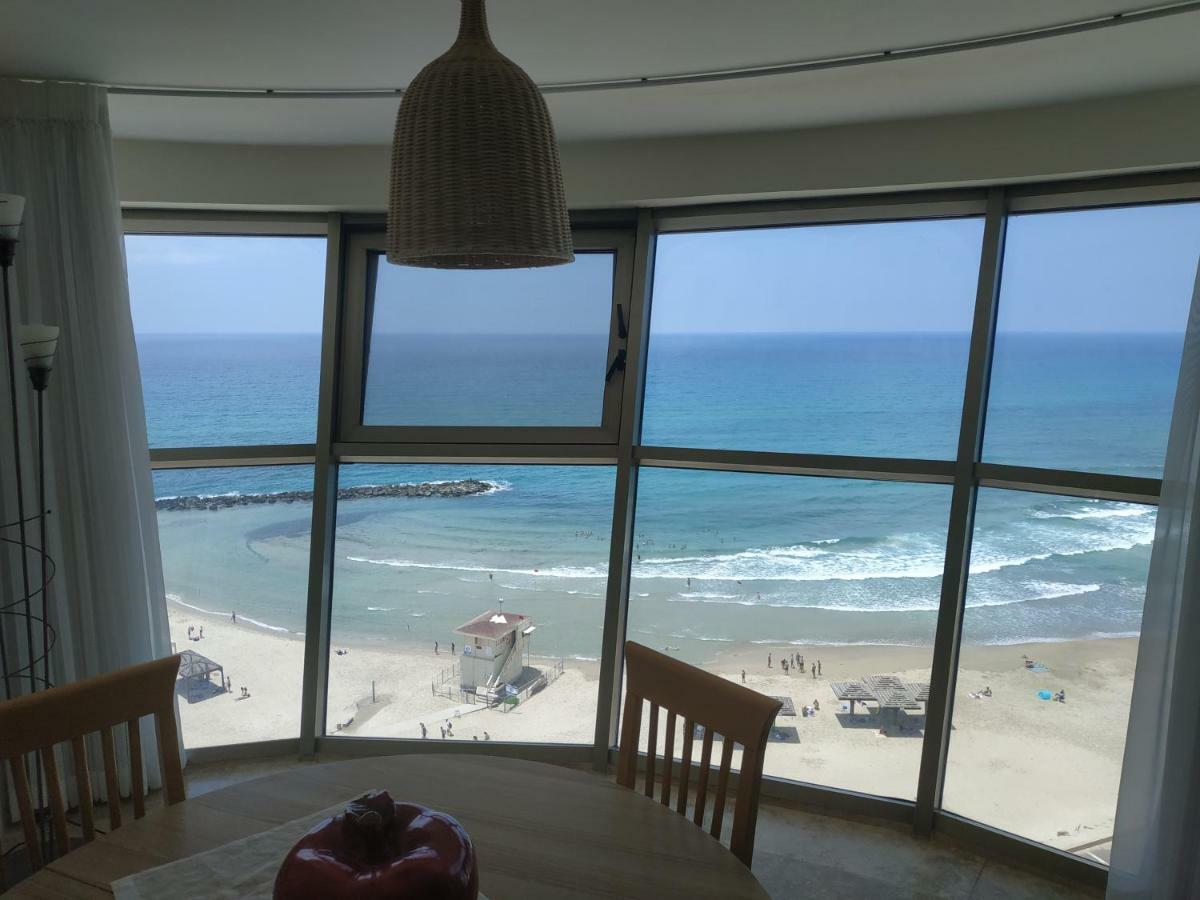 Almogim- Almog Building Haifa Kültér fotó